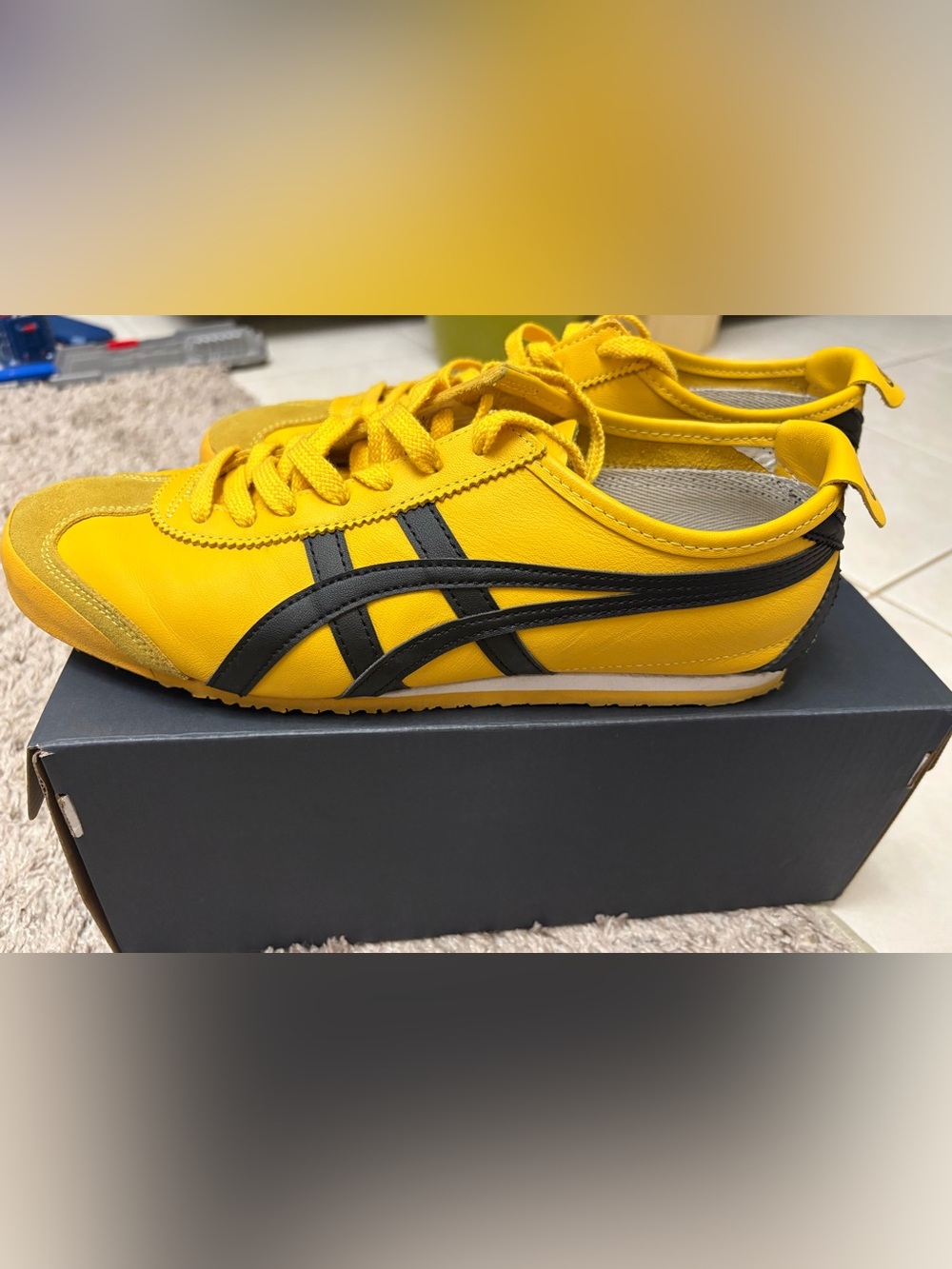 Onitsuka Tiger Yellow/Black Mexico 66 Sneakers -Unisex. Excellent condition. - Picture 4 of 6